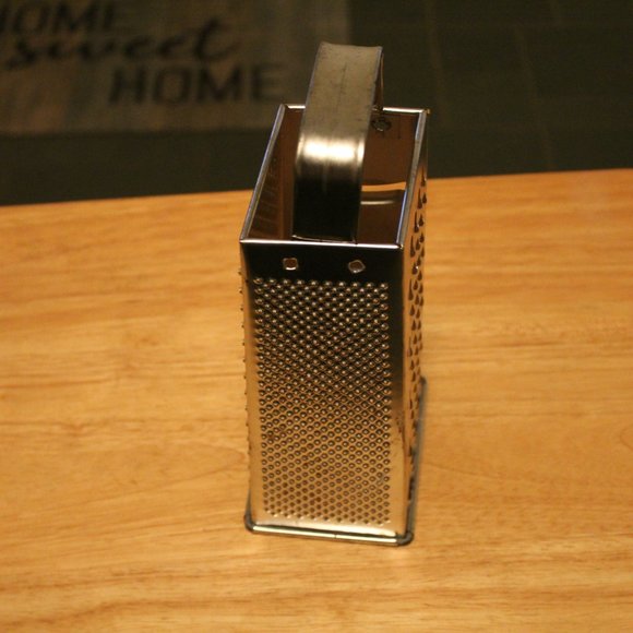 Stainless Steel Grater - Picture 4 of 5
